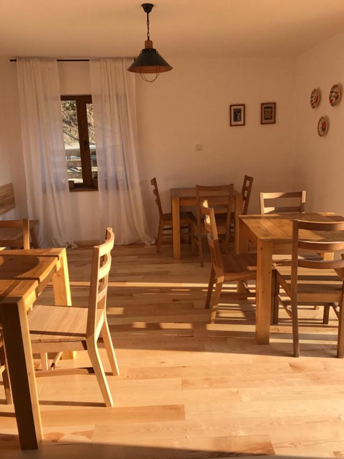 Anahouse Hotel Viseu de Sus Ngoại thất bức ảnh
